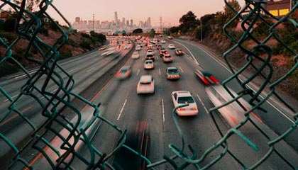 开云体育在线-拜仁封神夜！数据铁幕锁死姆巴佩，欧冠登顶的终极密码