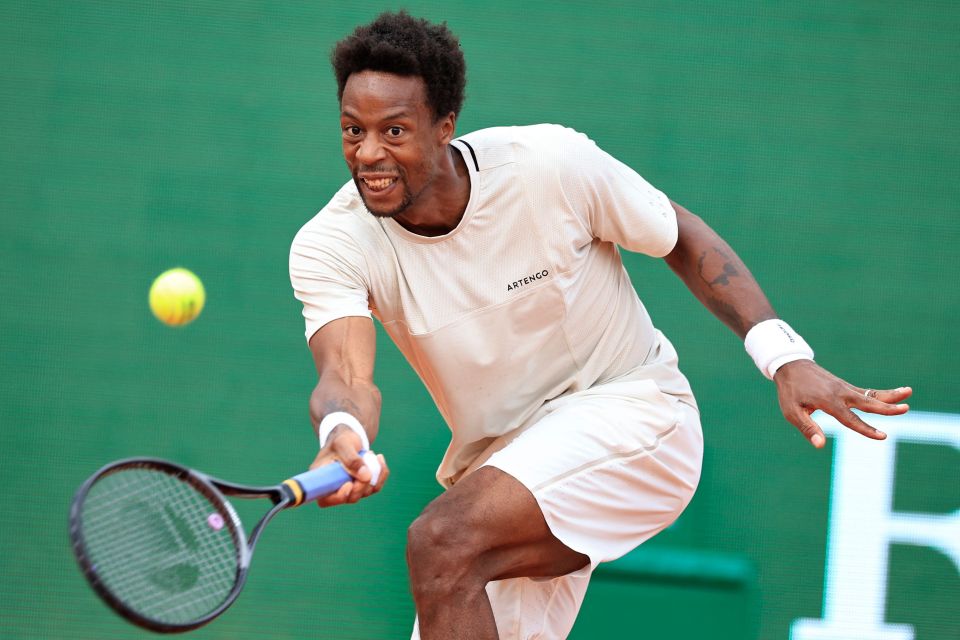 法网鏖战蒙特卡洛大师赛,梅德韦杰夫高光表现的简单介绍 法网鏖战蒙特卡洛大师赛,梅德韦杰夫高光表现的简单介绍