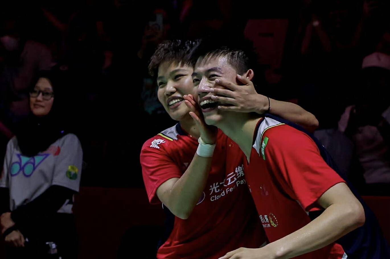 德国队鏖战印度队,郑思维带队取胜 德国队鏖战印度队,郑思维带队取胜